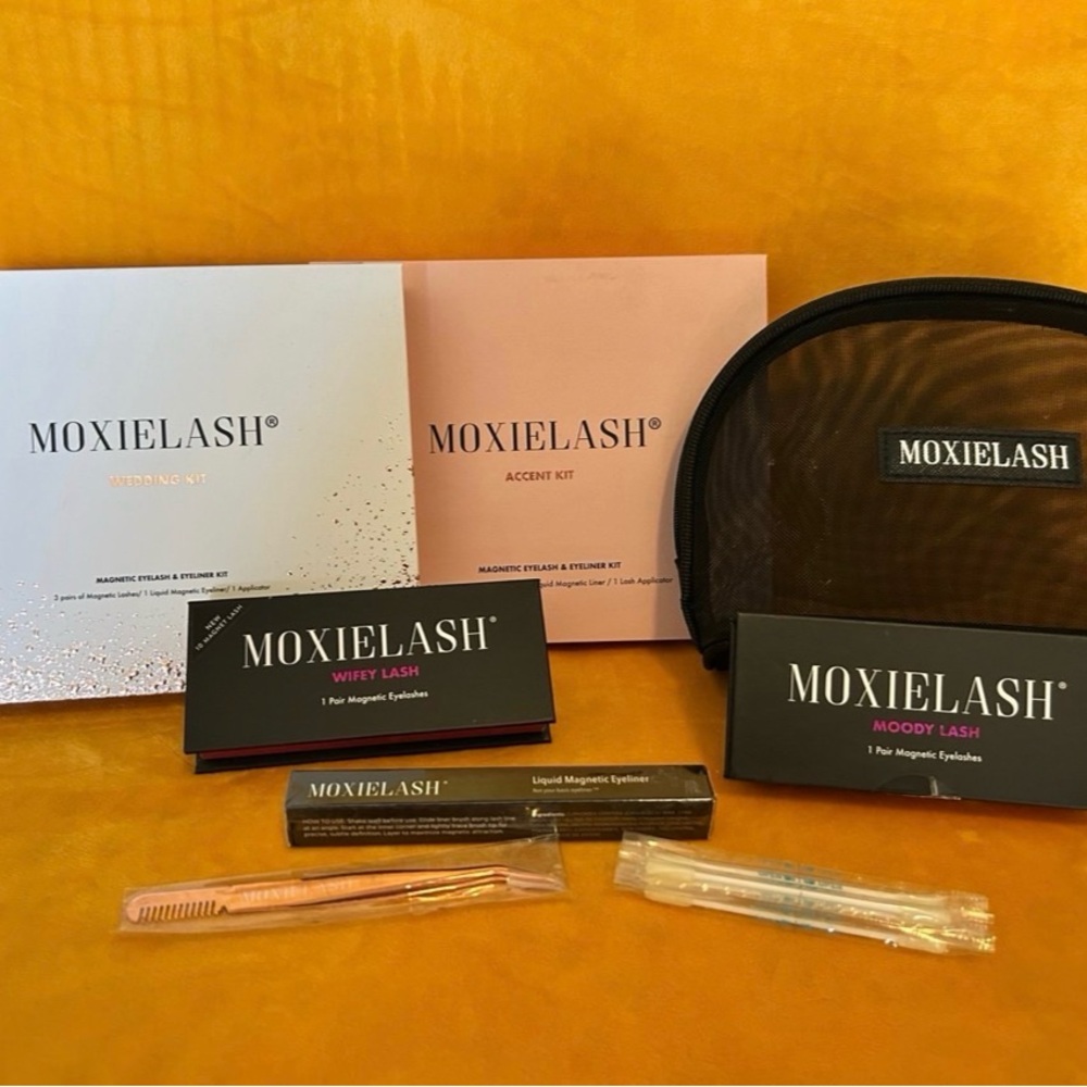 Massive MOXIELASH Magnetic Lashes & Liner Bundle